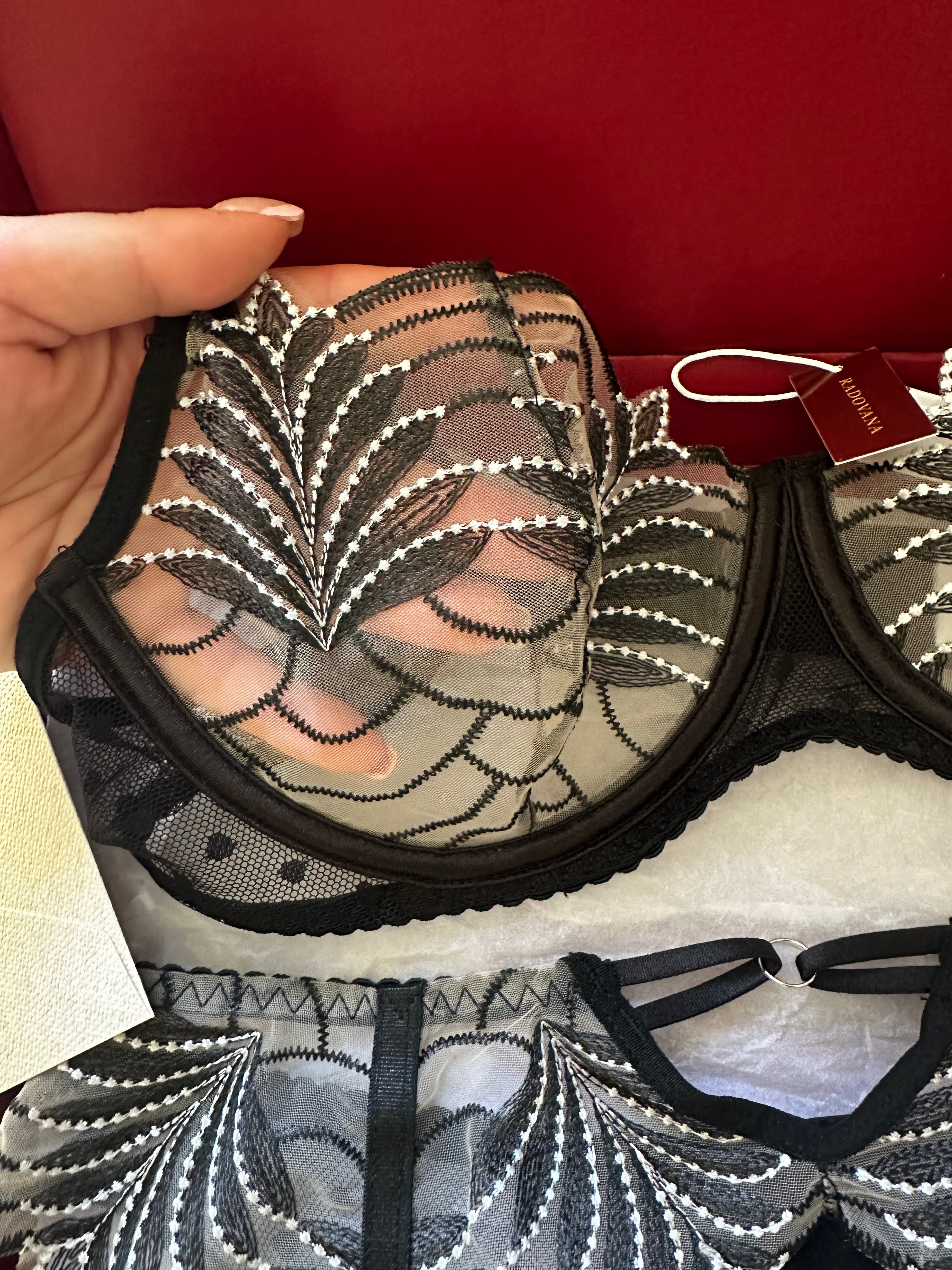 Loua EXCLUSIVE Dessous 